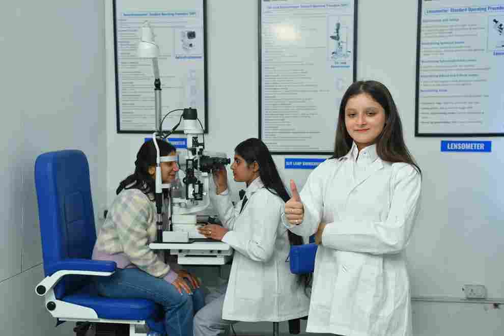 CGC University College Images photo 29